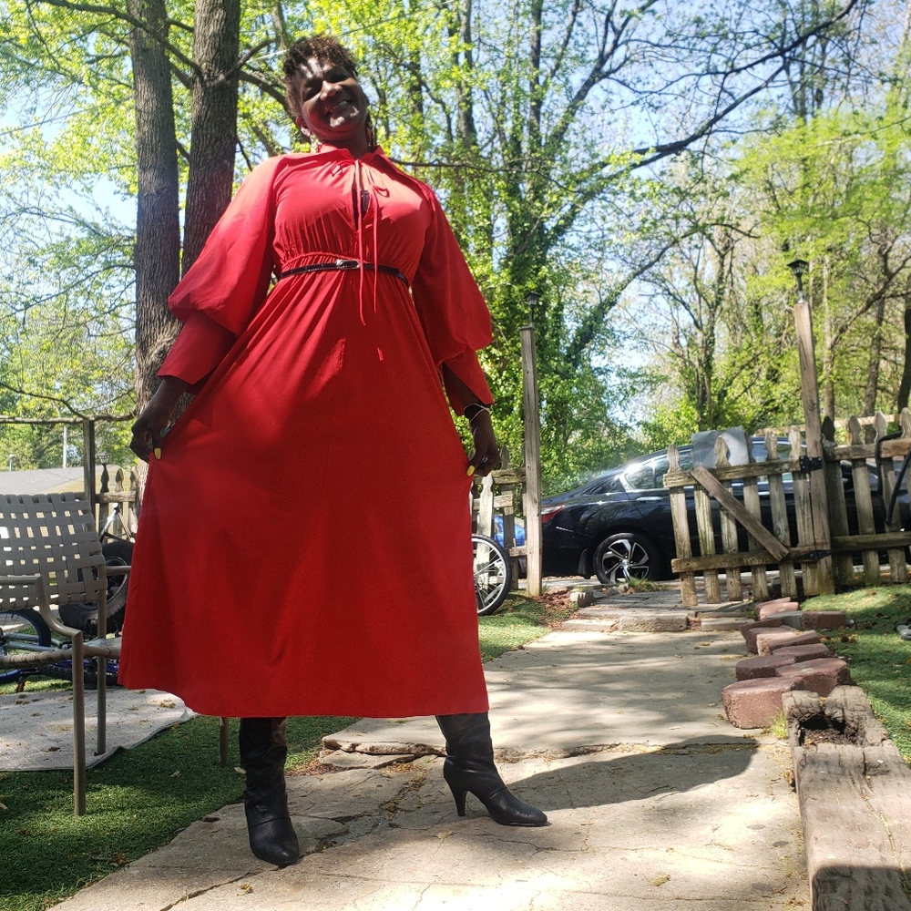 Vintage- Look Dress With Belt In Black/ Red/ Cream